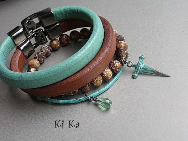 ANTIQUE SET