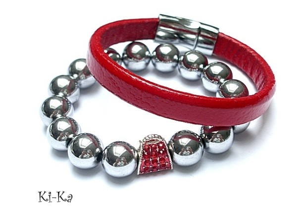 Duo - Silver and red