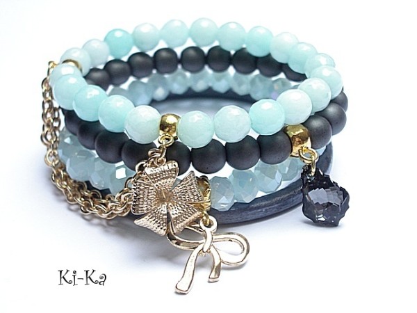 Blue and graphite- set