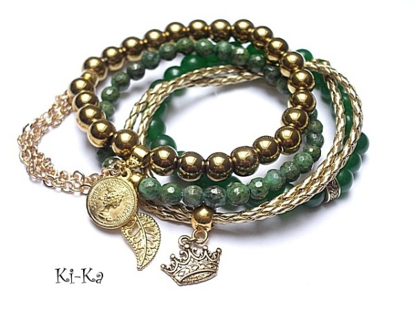 Emerelad and gold set