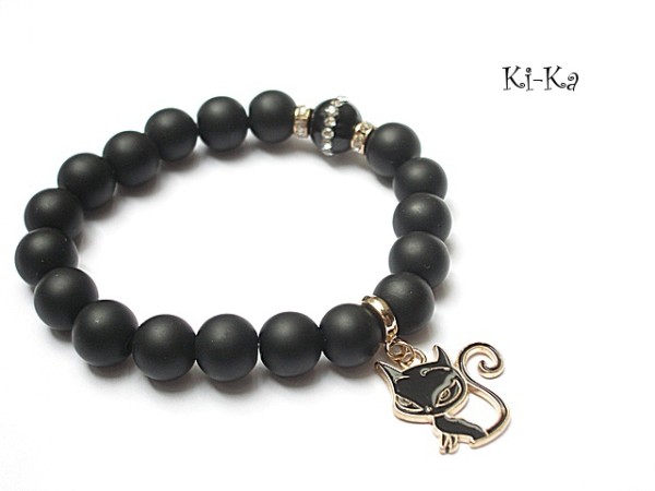 Black cat /06-2014/