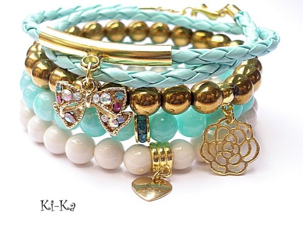 Creme and light blue - set