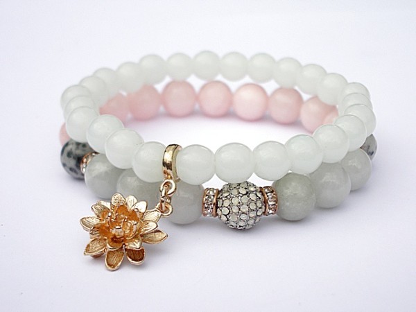 White orchid duo  /08-2014/