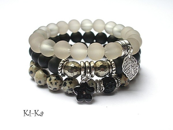 Black and grey  /10-2014/ -  set