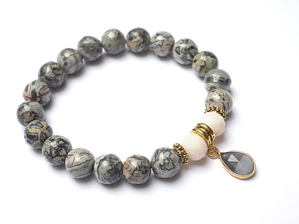 GREY AND IVORY /11-2014/