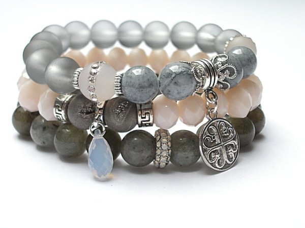 GREY AND ECRU VOL. 4 /12-2014/