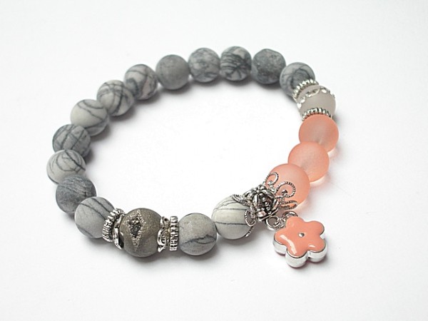 PEACH AND GREY VOL. 2 /12-2014/