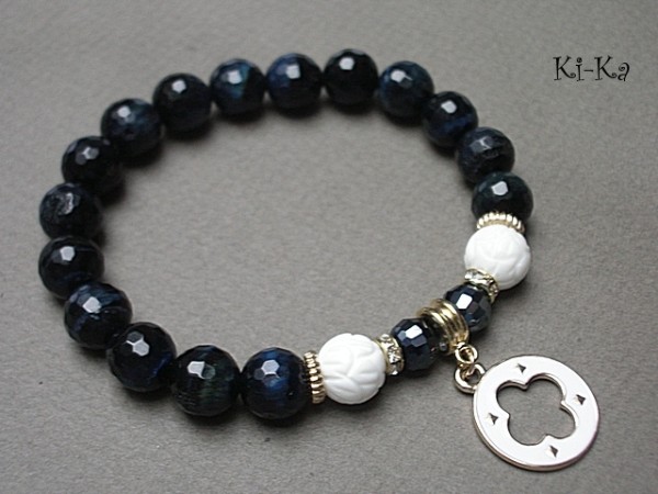 TYGRYSIE OKO - NAVY BLUE /29.01.15/