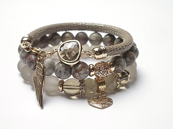TAUPE VOL. 17 /05.05.15/ SET
