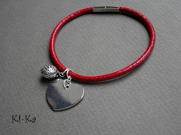 RED HEART