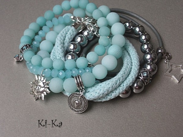 SWETER BLUE-BRANSOLETKA