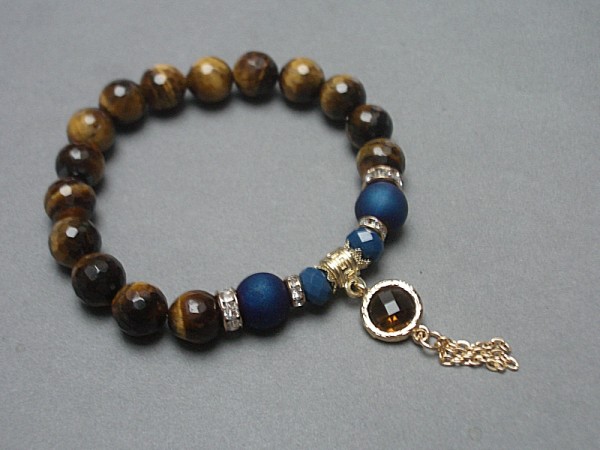 Brown and denim /05-11-20/