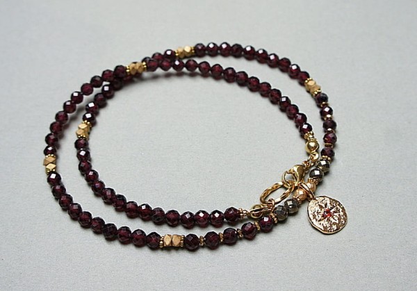 Granaty choker vol. 13 - Szlachetna kolekcja