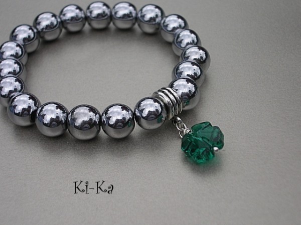HEMATITE AND SWAROVSKI CRYSTALS - BRANSOLETKA